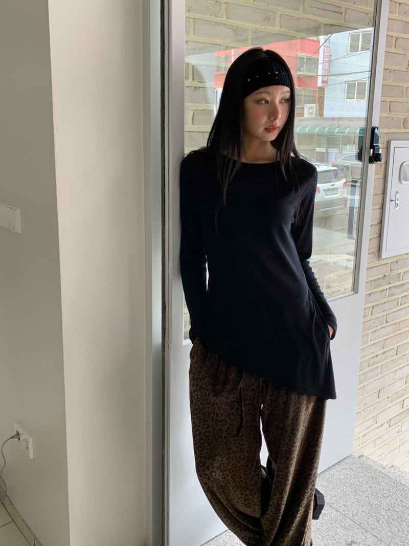 Vive L - Korean Women Fashion - #momslook - Asymmetrical Long Tee - 7