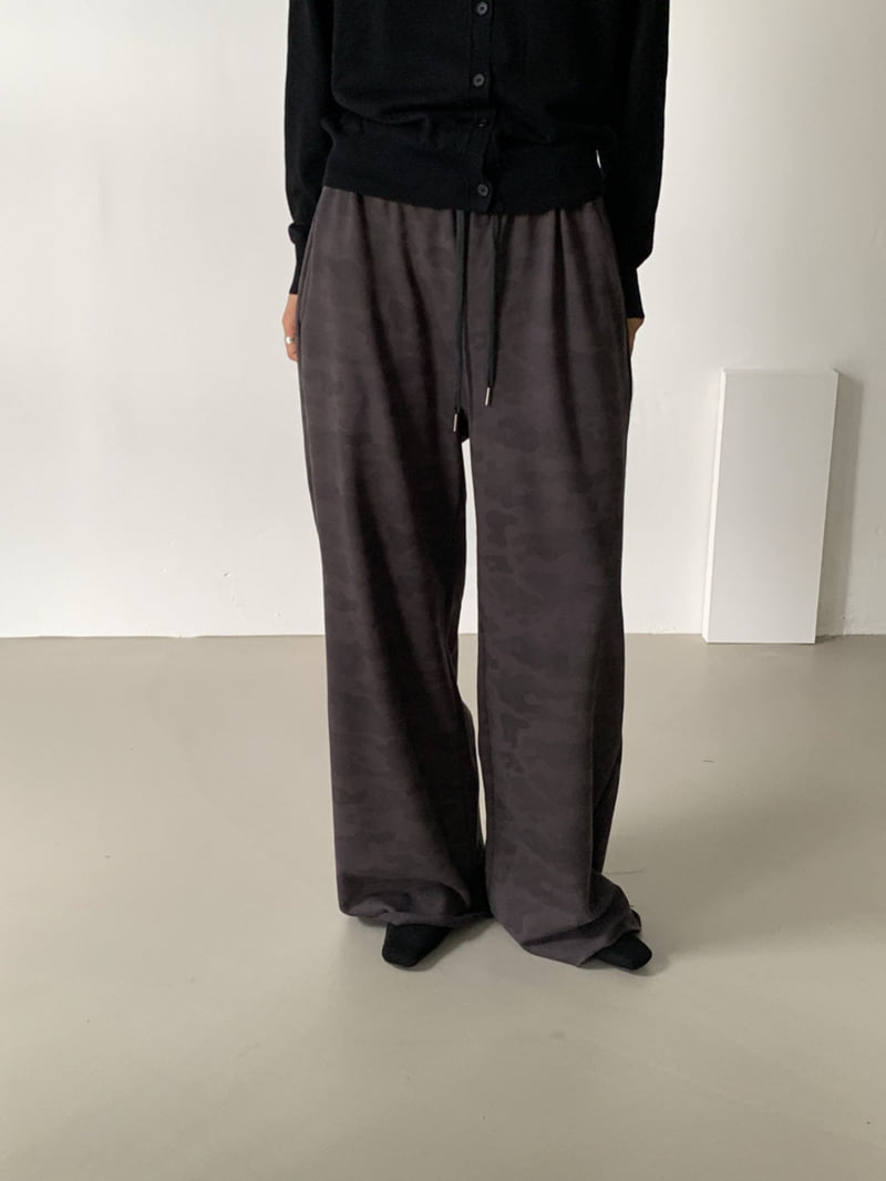 Vive L - Korean Women Fashion - #pursuepretty - Camo Banding Pants - 5