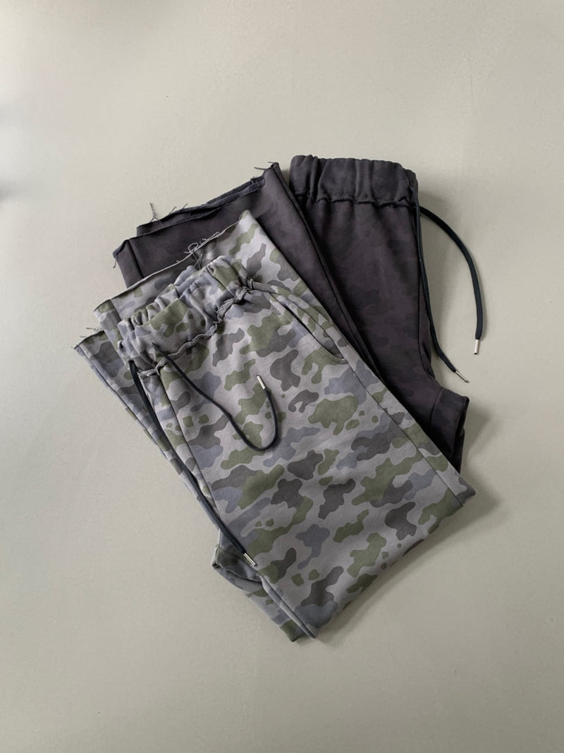 Vive L - Korean Women Fashion - #vintageinspired - Camo Banding Pants - 3