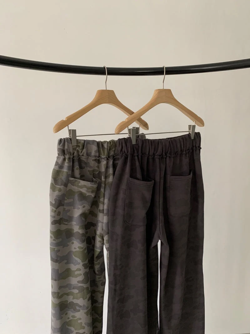 Vive L - Korean Women Fashion - #vintageinspired - Camo Banding Pants - 4