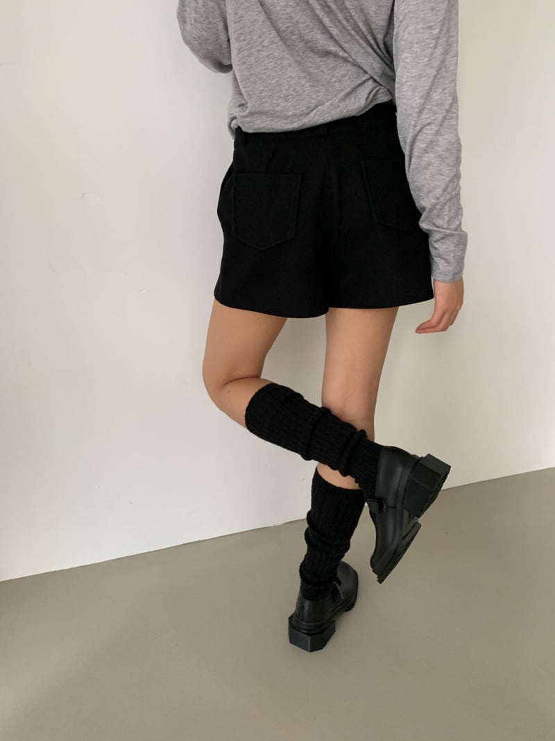 Vive L - Korean Women Fashion - #womensfashion - Wool Basic Shorts - 3