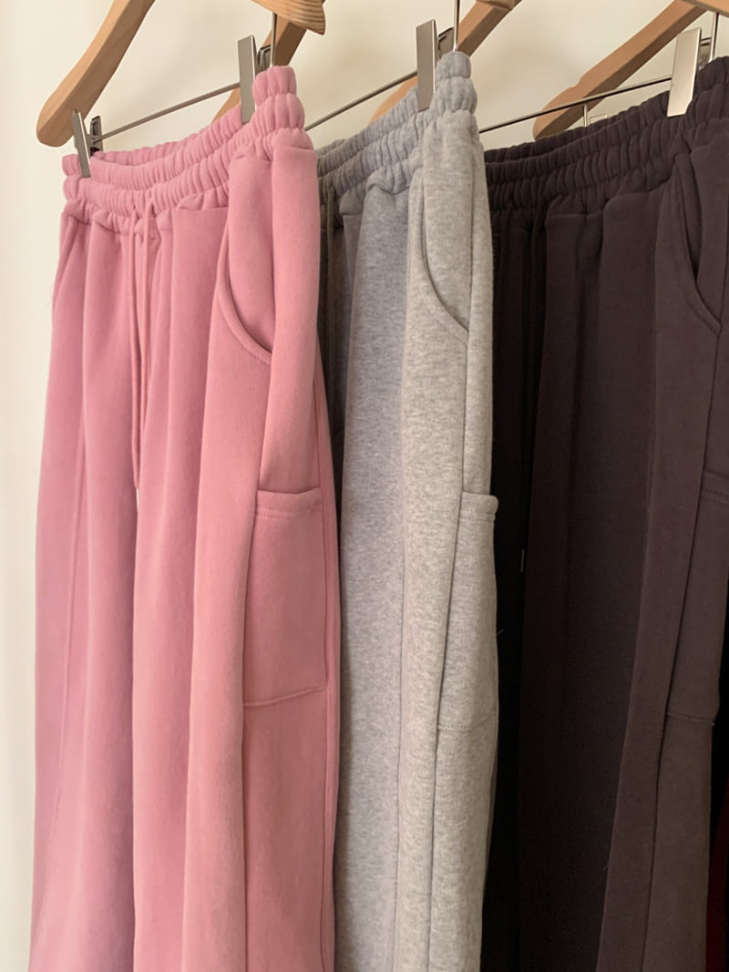Vive L - Korean Women Fashion - #womensfashion - Warm Fleece Jogger Pants - 2