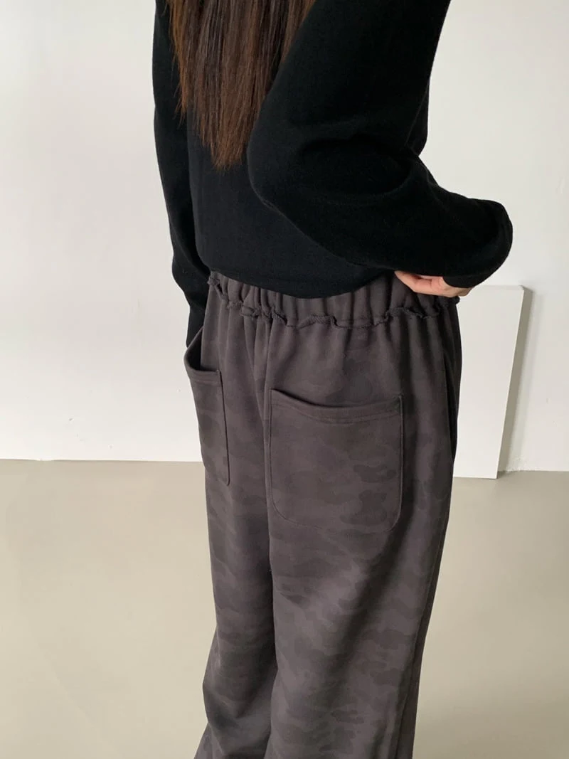Vive L - Korean Women Fashion - #womensfashion - Camo Banding Pants - 12