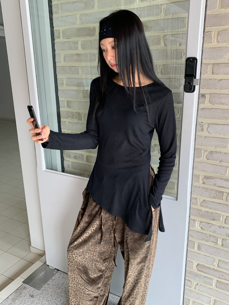 Vive L - Korean Women Fashion - #womensfashion - Asymmetrical Long Tee - 8
