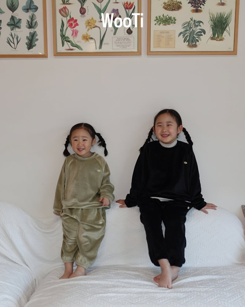 Wooti - Korean Children Fashion - #discoveringself - Velvet Raglan Set - 11