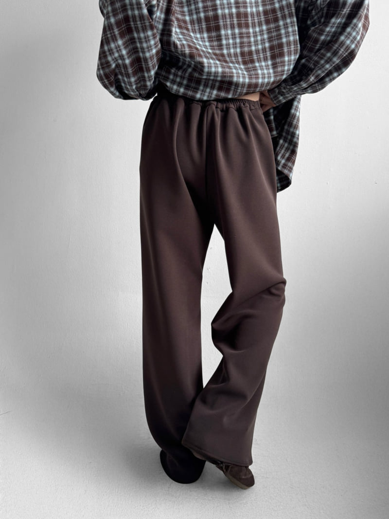 Yikho - Korean Women Fashion - #momslook - Mochi Chic Back Banded Fleece Pants - 7