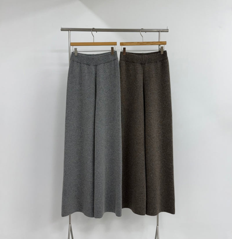 Yikho - Korean Women Fashion - #momslook - Mono Knit Banded Pants - 10