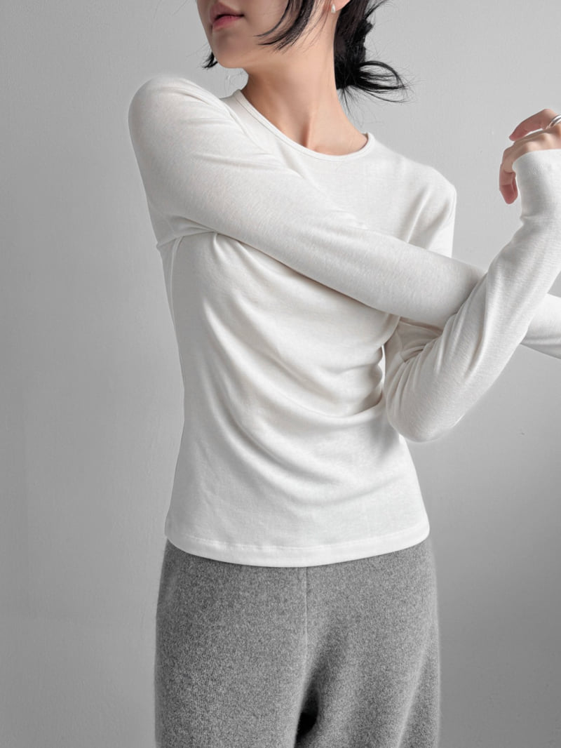 Yikho - Korean Women Fashion - #momslook - Soft Fleece Daily Tee - 8