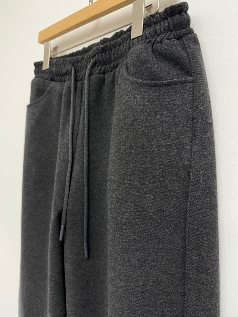 Yikho - Korean Women Fashion - #momslook - Winter Fleece Banded Pants - 12