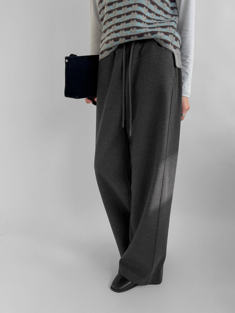 Yikho - Korean Women Fashion - #momslook - Winter Fleece Banded Pants - 5