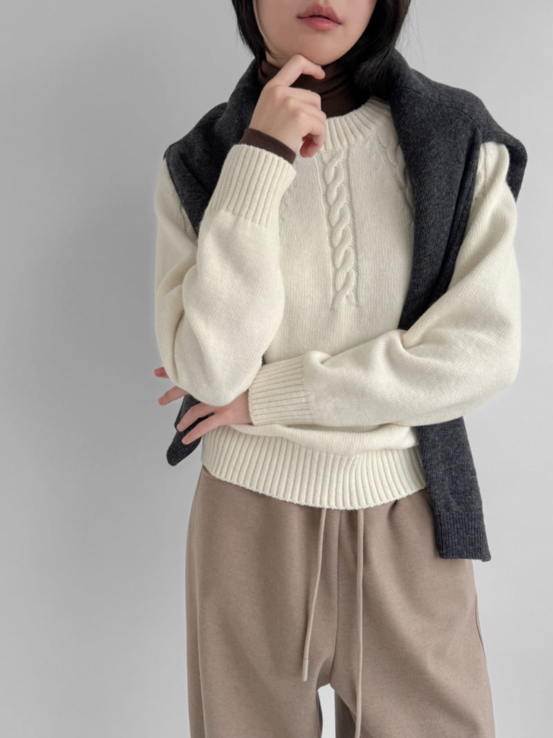 Yikho - Korean Women Fashion - #momslook - Latte Round Cable Knit - 3