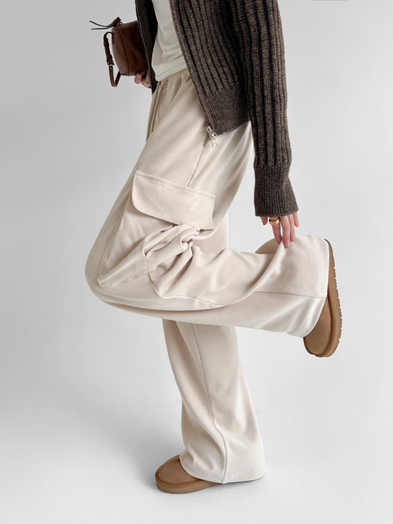 Yikho - Korean Women Fashion - #romanticstyle - Golden Corduroy Pants - 5