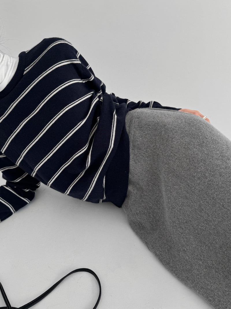 Yikho - Korean Women Fashion - #thelittlethings - Day Round Stripe Knit - 5