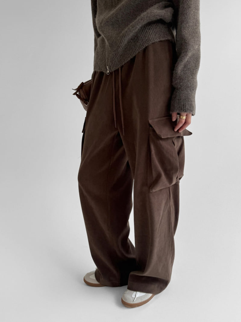 Yikho - Korean Women Fashion - #vintagekidsstyle - Golden Corduroy Pants - 2