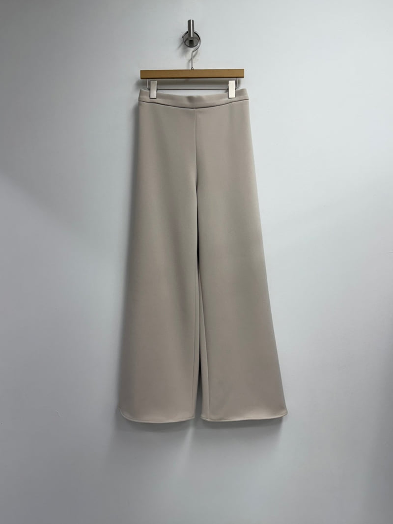 Yikho - Korean Women Fashion - #womensfashion - Mochi Chic Back Banded Fleece Pants - 12
