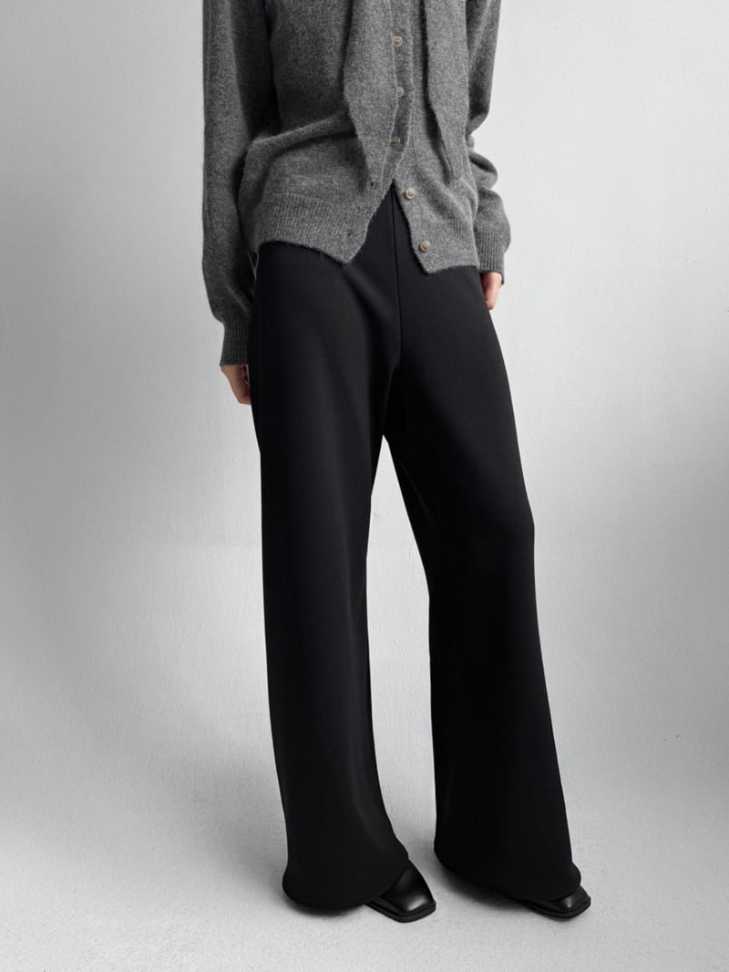 Yikho - Korean Women Fashion - #momslook - Mochi Chic Back Banded Fleece Pants - 4