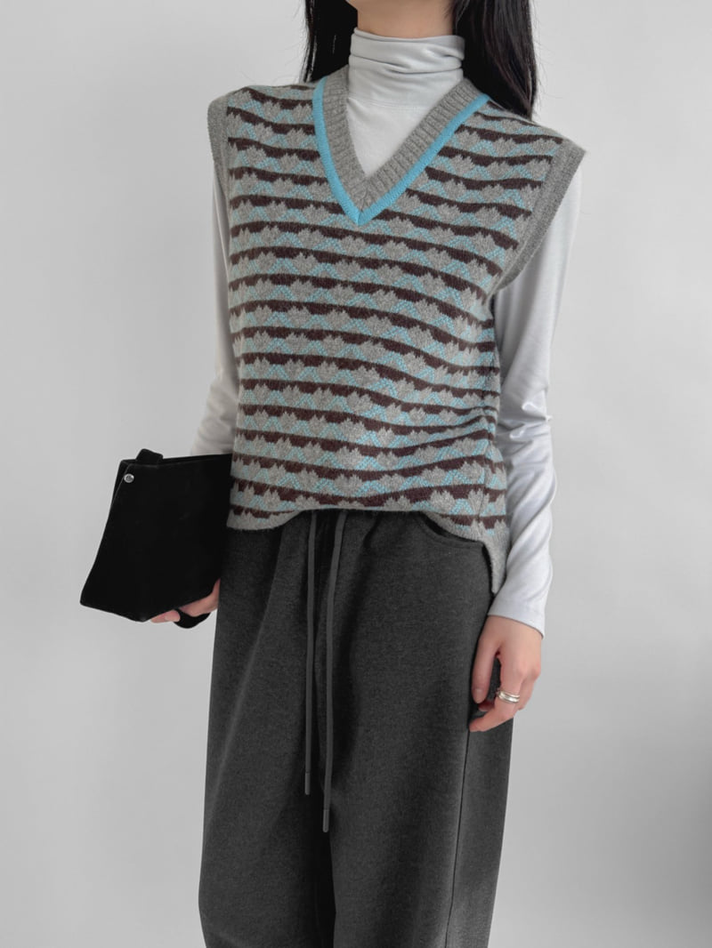 Yikho - Korean Women Fashion - #womensfashion - Lucifer V Layered Vest - 6