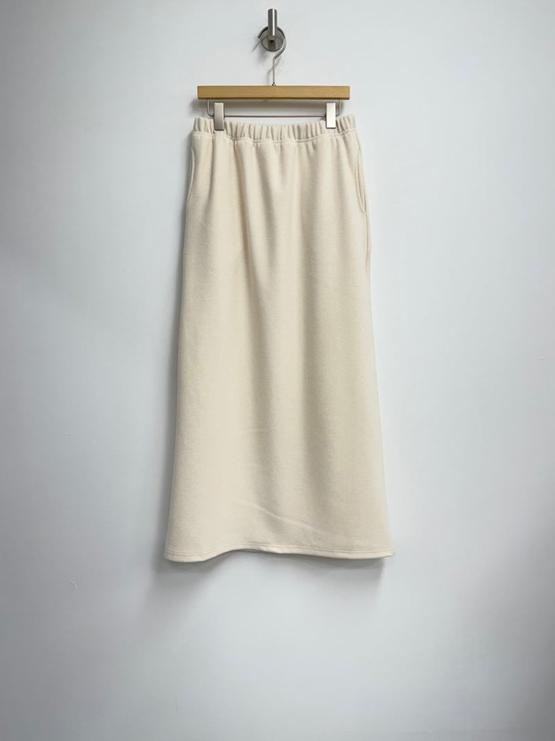 Yikho - Korean Women Fashion - #womensfashion - Glow Back Slit Long Skirt - 10