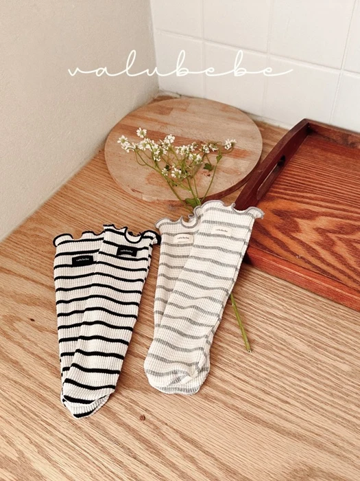 Striped Wave Socks