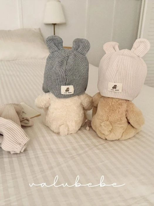 Waffle Bear Bonnet Hat