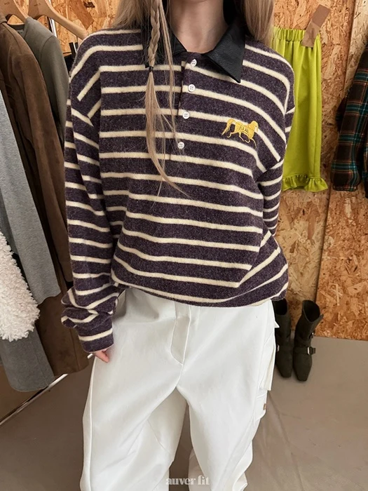 Horse Stripe Collar Tee Horse Stripe Collar Tee