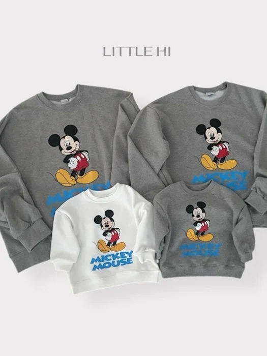 Classic M Sweatshirt (Mom)