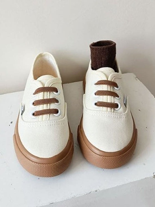 Lee Brown Banding Flats