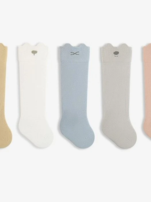 Nose Knee Socks