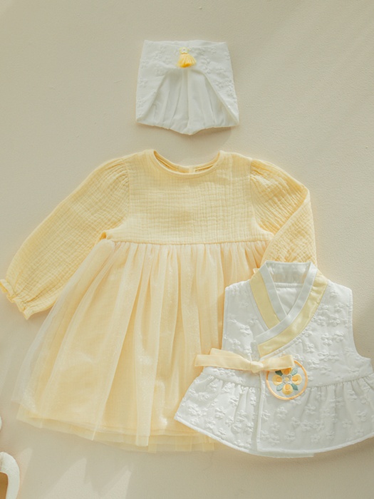 Onyu Narae Baby Girl Hanbok One-piece Set Onyu Narae Baby Girl Hanbok One-piece Set
