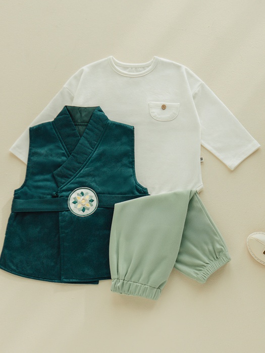 Onyu Narae Baby Boy Hanbok Vest Top Bottom Set Onyu Narae Baby Boy Hanbok Vest Top Bottom Set