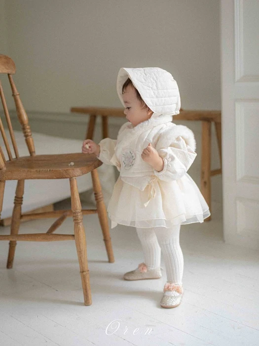 Bebe Yoonseul Girls Hanbok Suit Bebe Yoonseul Girls Hanbok Suit