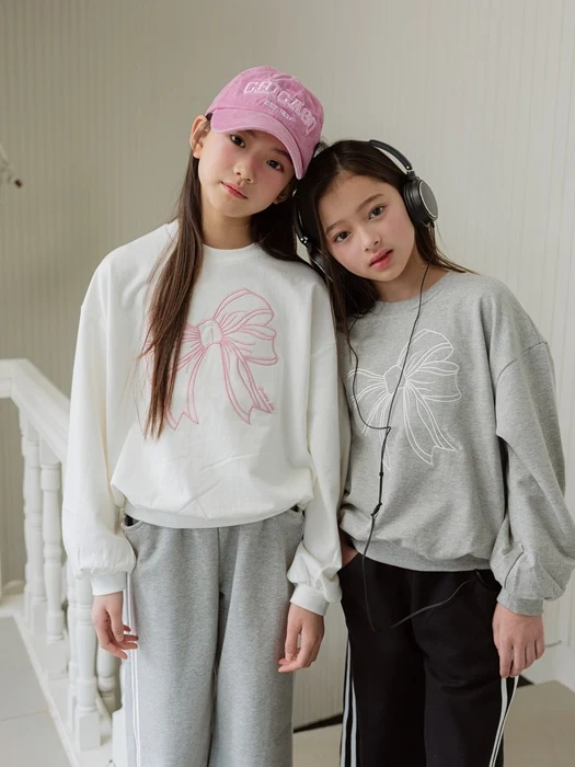Ribbon Embroidered Sweatshirt Ribbon Embroidered Sweatshirt