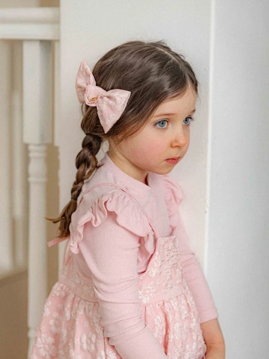 Laura Ribbon Hair Pin Laura Ribbon Hair Pin