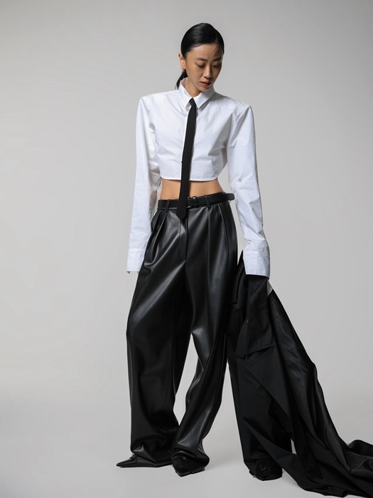 Leather Low Waist Double Pleats Wide Trousers Leather Low Waist Double Pleats Wide Trousers