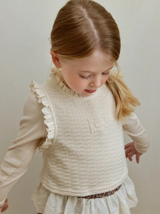 Frill Sleeveless Vest Frill Sleeveless Vest