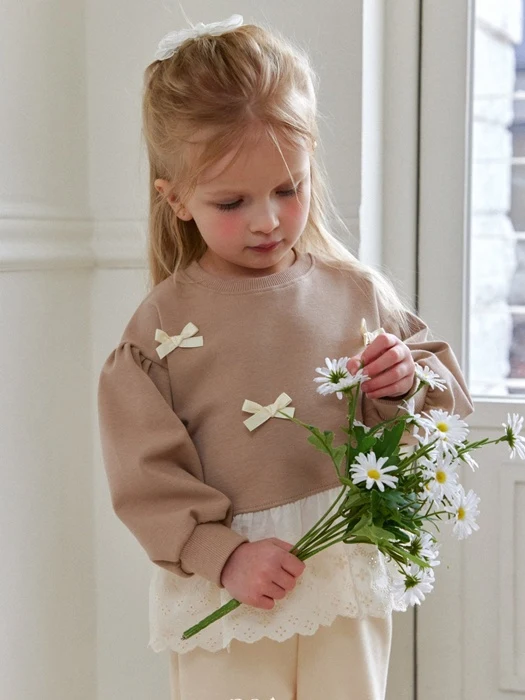 Spring Ribbon Sweatshirt Spring Ribbon Sweatshirt