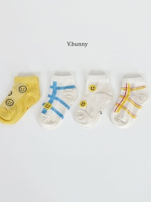 Wink Smile Socks (set of 4)