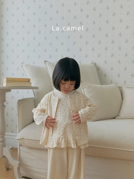Swan Eyelet Cardigan Swan Eyelet Cardigan