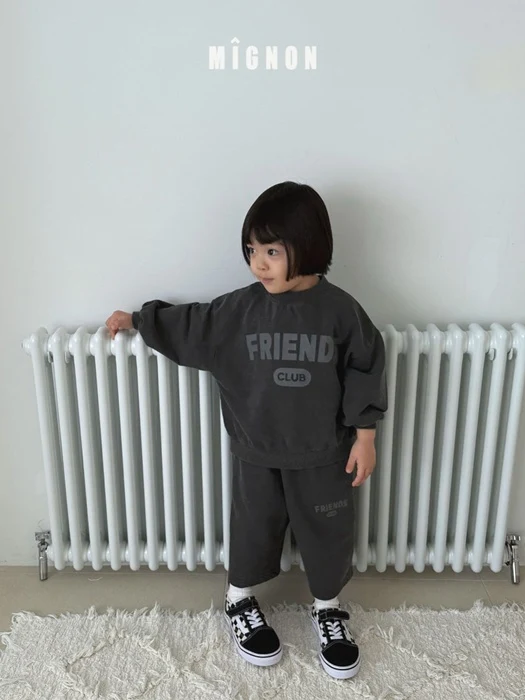 Friends Pigment Sweatshirt Friends Pigment Sweatshirt