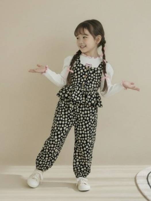 Daisy Jogger Pants