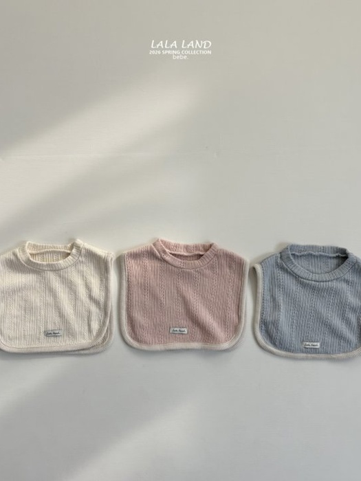Bebe Eyelet Big Bib