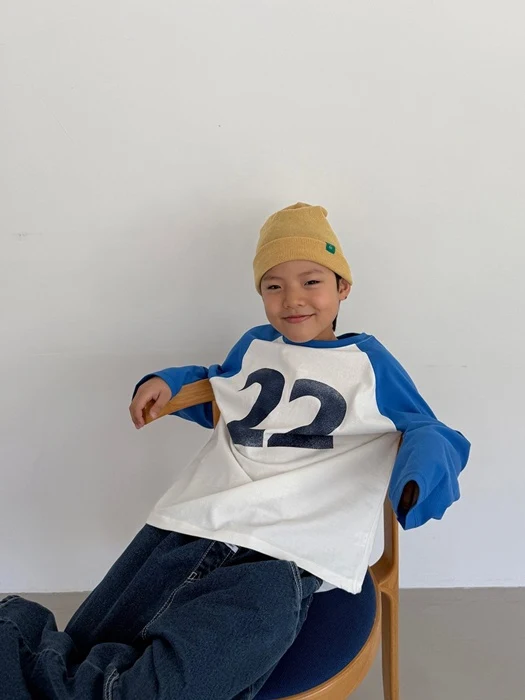22 Tee