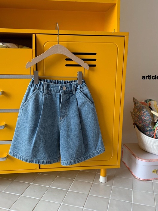 One-Tuck Bermuda Shorts One-Tuck Bermuda Shorts