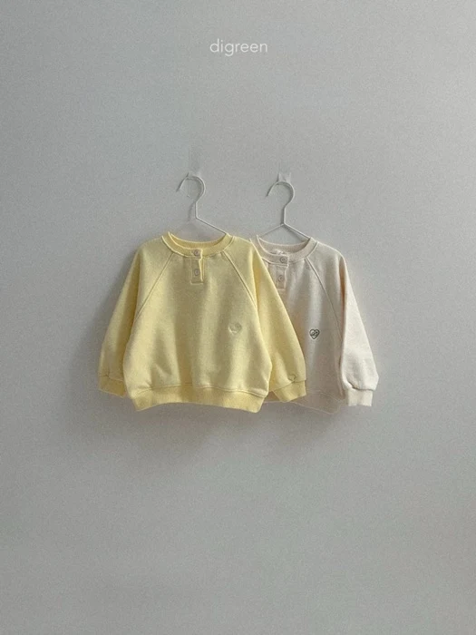 Button Sweatshirt