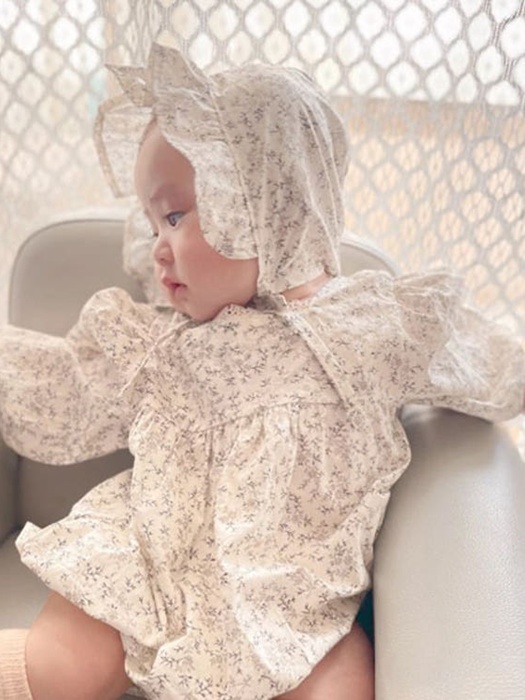 Ellie Suit Bonnet Set Ellie Suit Bonnet Set