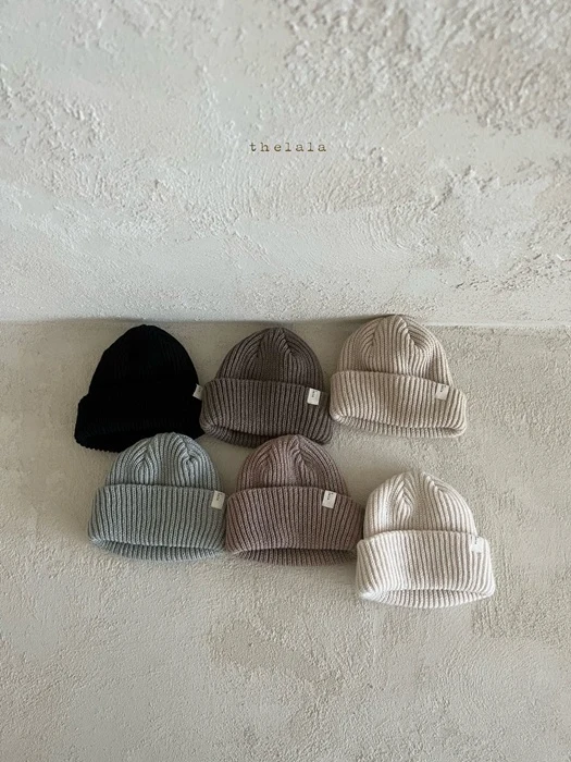 O-Collar Beanie