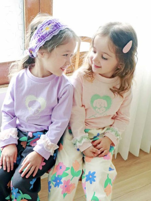 Friend Tee Friend Tee