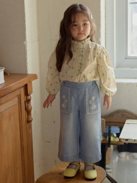 Coret Floral Shirt (Kids) Coret Floral Shirt (Kids)