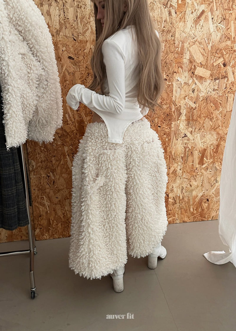 Auver_Fit - Korean Women Fashion - #momslook - Poodle Bermuda Pants - 12