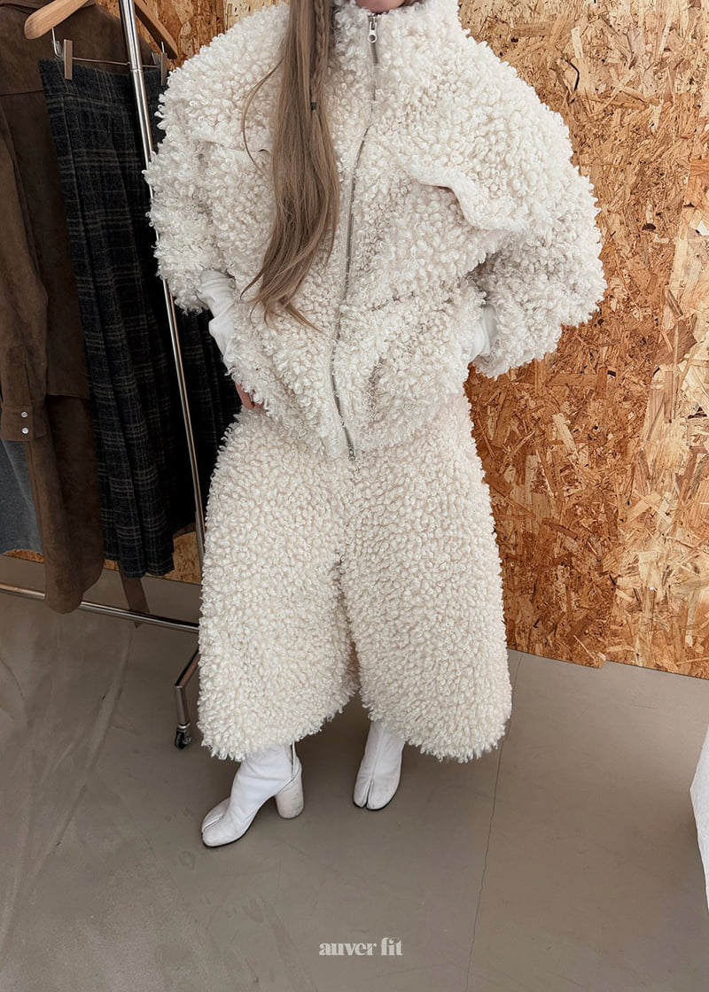 Auver_Fit - Korean Women Fashion - #womensfashion - Poodle Bermuda Pants - 5